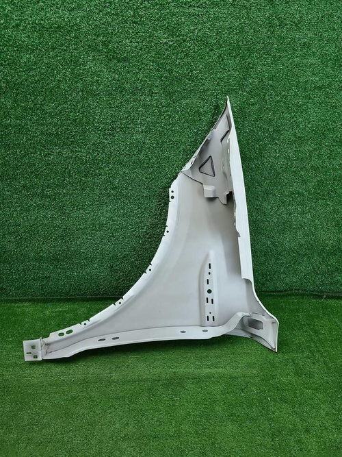 Крыло переднее правое Jaguar E-PACE (2017-н.в.)