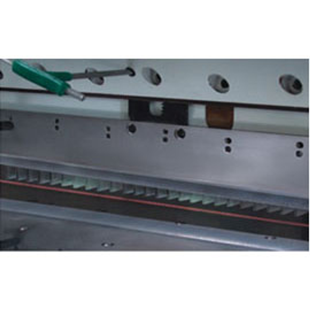 Бумагорезальная гильотинная машина WITTON 92F