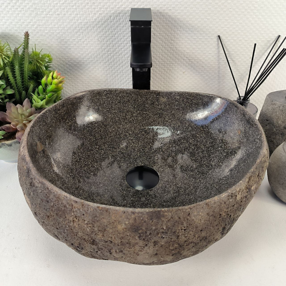 Раковина из речного камня RS-65417 42*39*15 0861