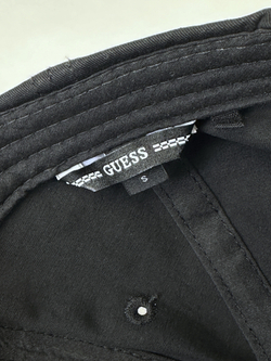 Бейсболка Guess