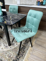 Стеклянный раздвижной стол "Черный мрамор" и стулья "ГУЧИ" тиффани