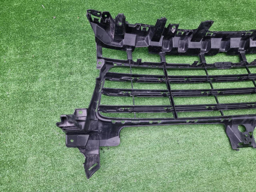 Решетка переднего бампера Porsche Cayenne 3 17-23