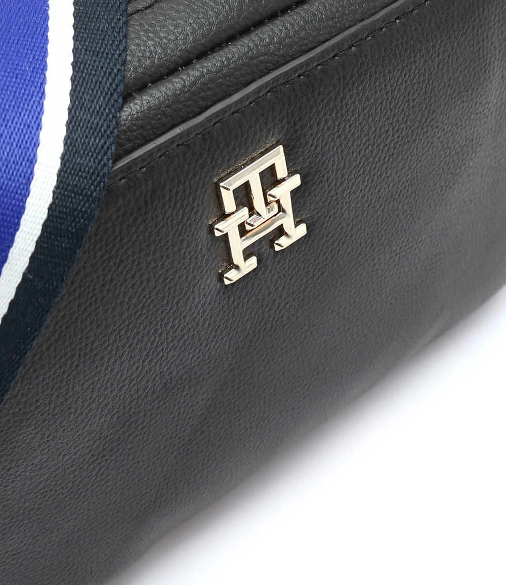 сумка через плечо Tommy Hilfiger - черный(AW0AW13136)