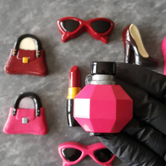 478 | Форма для шоколадных изделий (275*175 мм)