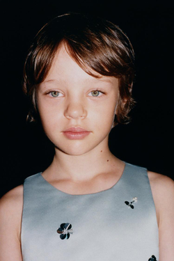 ZARA АТЛАСНОЕ ПЛАТЬЕ С ПАЙЕТКАМИ, СЕРЕБРИСТЫЙ