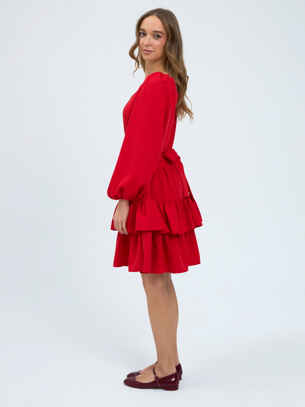 Платье праздничное ярусное с воланами для девочки красное