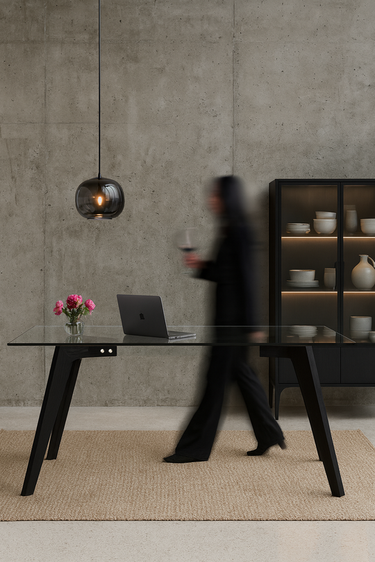 Дизайнерский стол STRIPE GLASS black