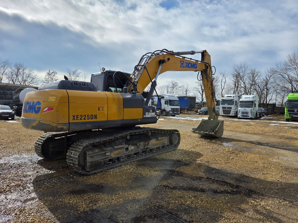 XCMG XE225 Экскаватор XE225DN( Дизельный, 4,4 л. 144 л.с. АТ)