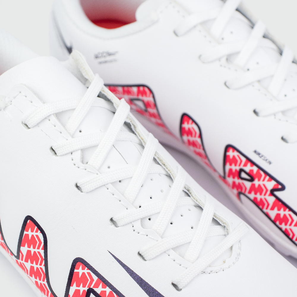 Грунтовки Nike Air Zoom Mercurial Vapor XV Academy TF Wmns White