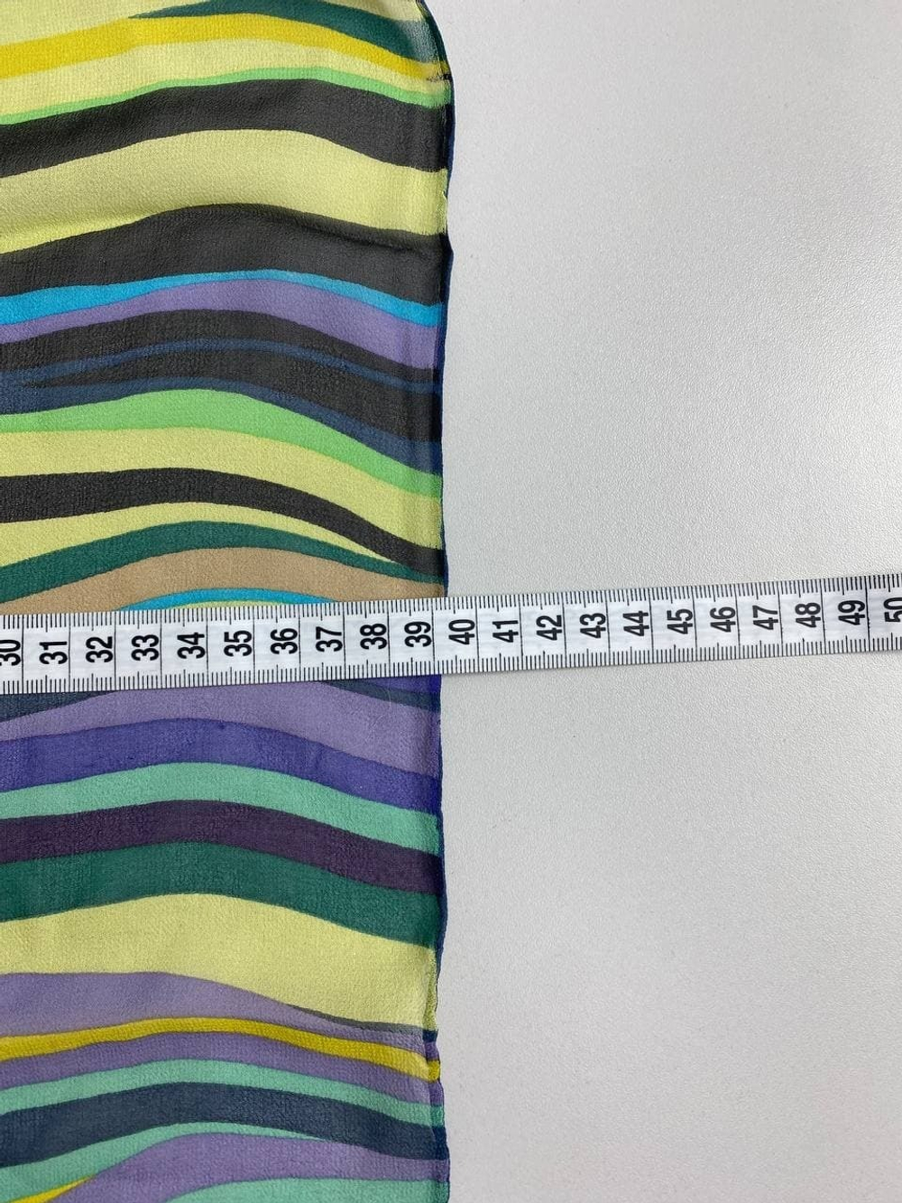 Шарф в разноцветную полоску