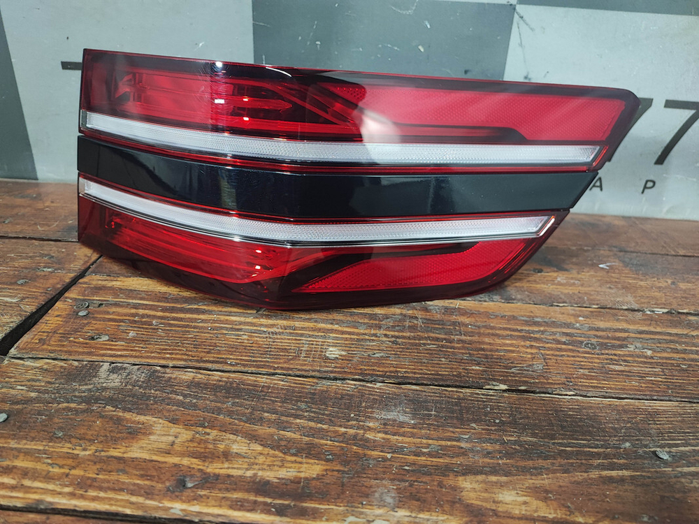 Фонарь задний правый Genesis GV80 20-нв Б/У Оригинал 92402T6000