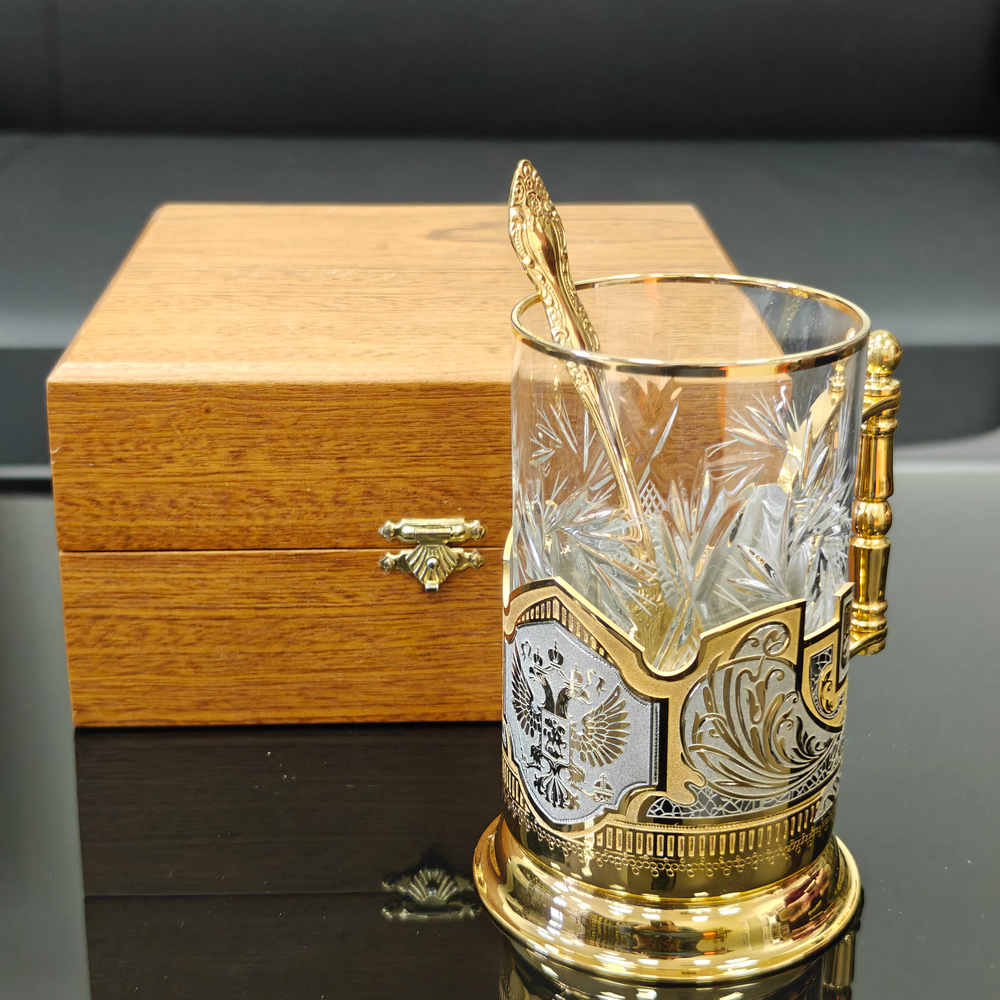 Чайный набор "Герб" ( злат.гравюра) в футляре