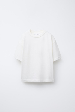 ZARA НАБОР ИЗ ТРЕХ ОДНОТОННЫХ ФУТБОЛОК И ФУТБОЛОК В ПОЛОСКУ, КРАСНЫЙ