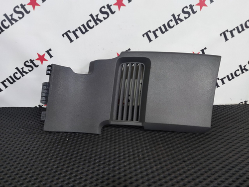 Накладка панели приборов левая 2018г.