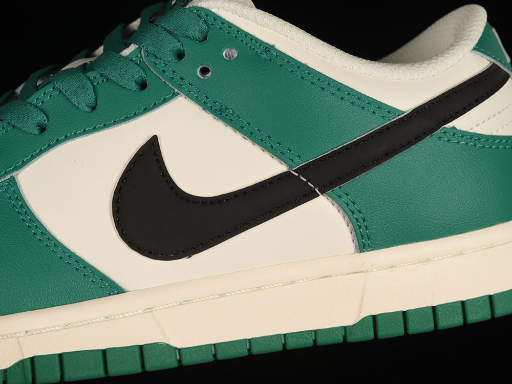 Nike Dunk Low SE Lottery Pack Malachite Green