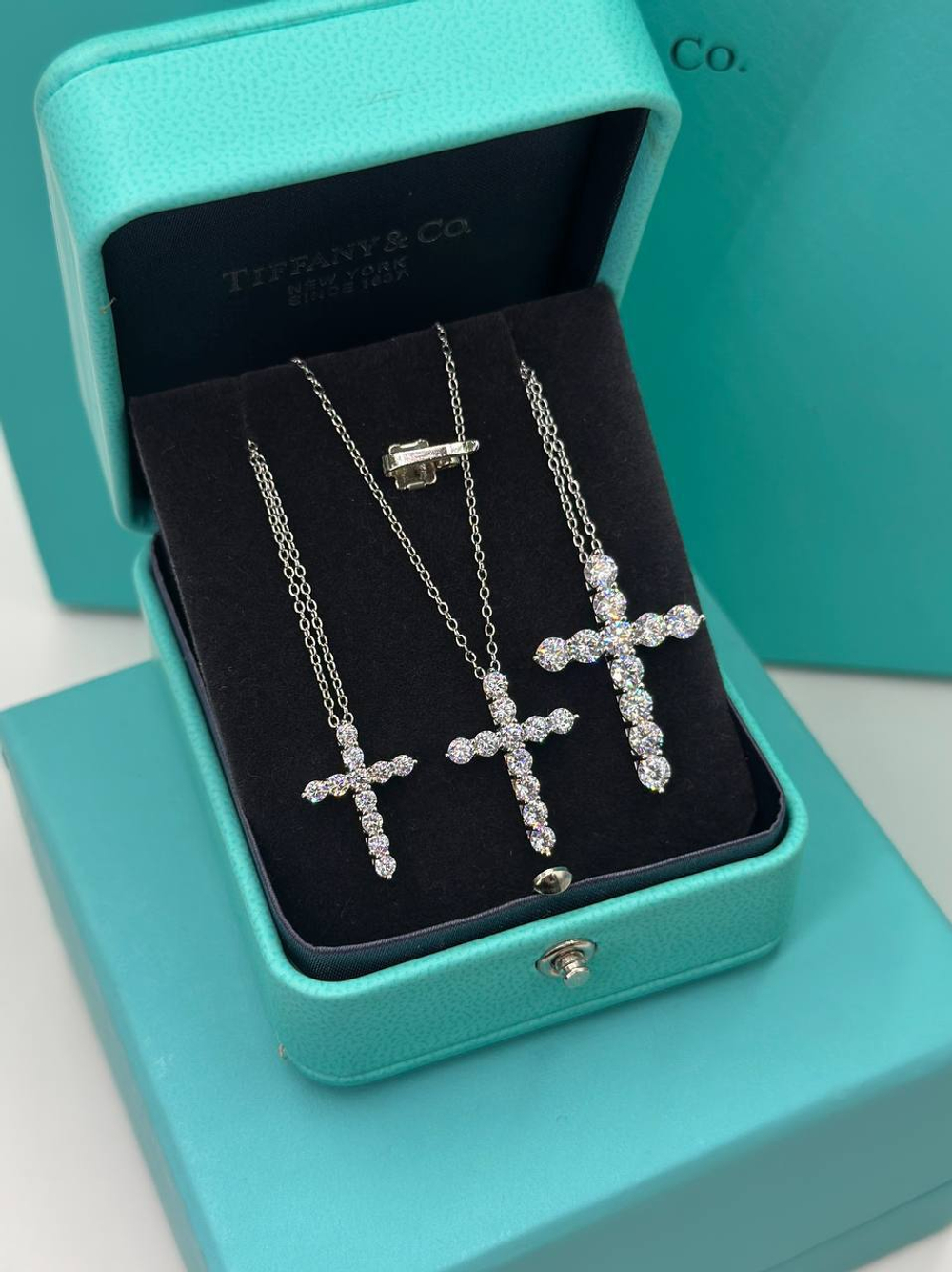 Крест Tiffany & Co.