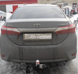 Фаркоп Toyota Corolla E170 седан 2WD 2013-2019, условно-съемный,(без электрики) Трейлер.7840