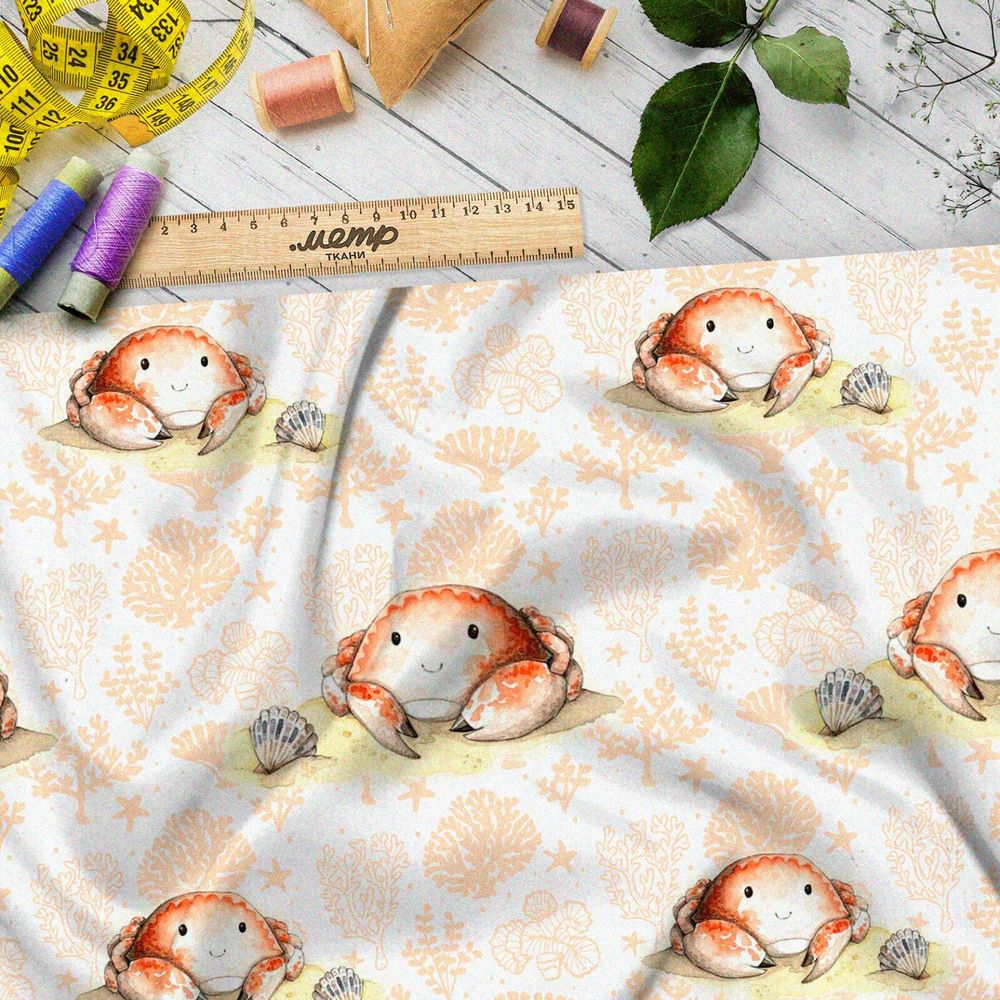 Ткань лён милые крабы с ракушкой на белом фоне