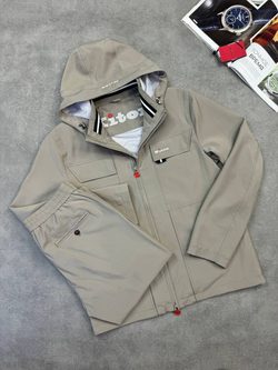 Прогулочный костюм Kiton