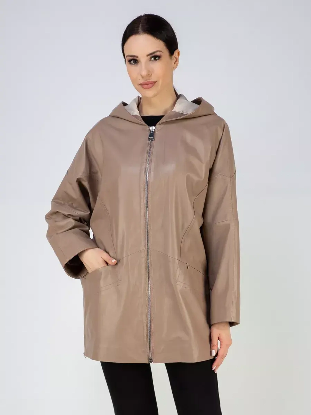 Кожаная куртка демисезонная оверсайз с капюшоном