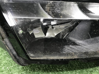 Битая Фара правая Skoda Karoq (2017-2021) галоген