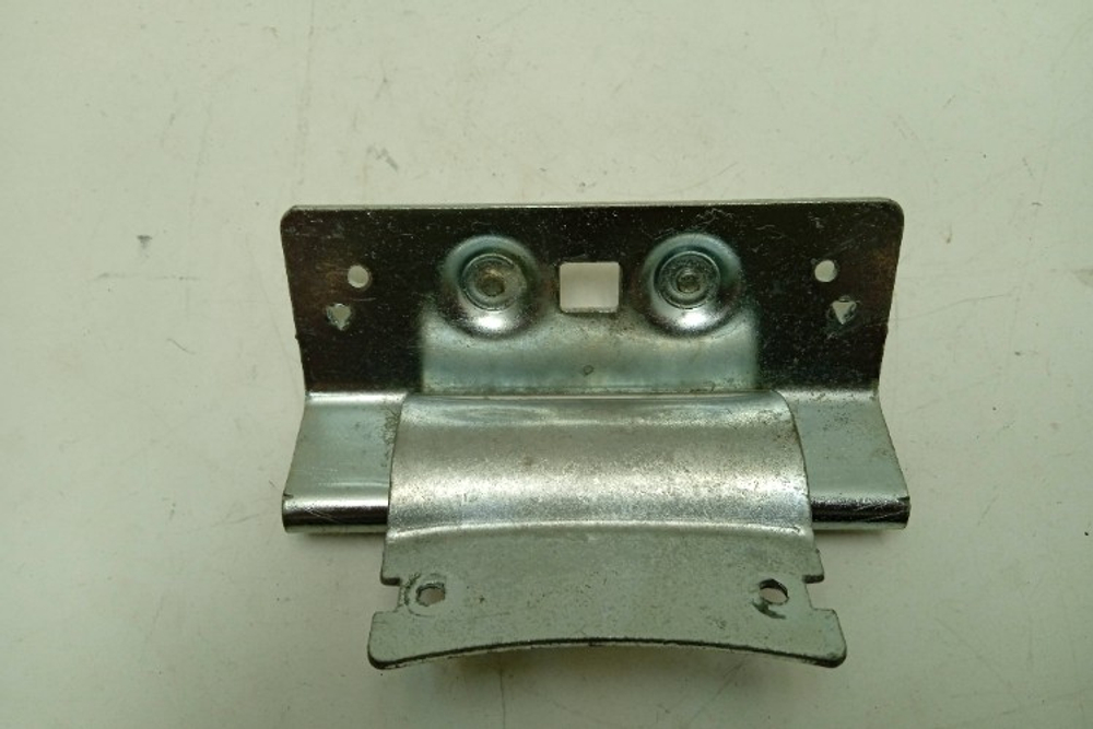 FE1014N кт140 Петля люка для стиральной машины Zanussi FE1014N б/у