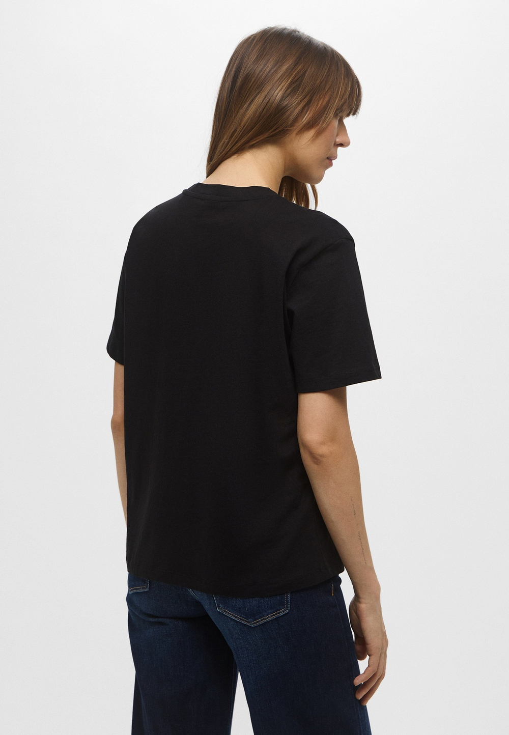 Футболка женская GUESS