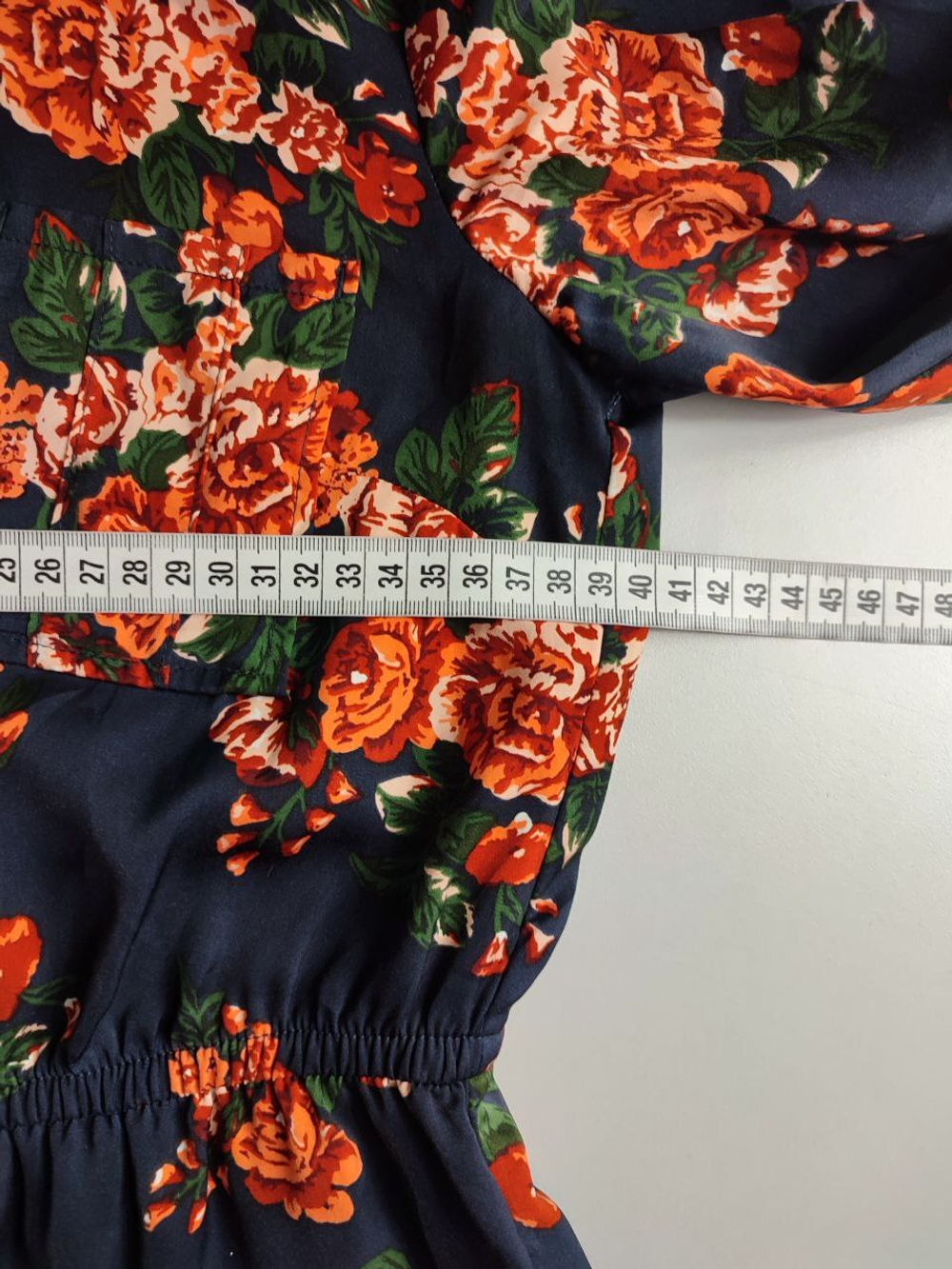 Платье H&M в осенних оттенках 38-40 размер