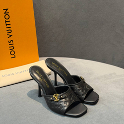 Сабо Louis Vuitton