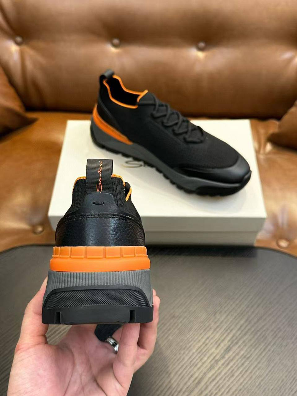 Кроссовки Santoni