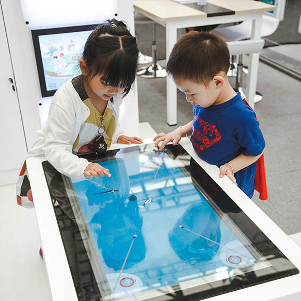 Интерактивный стол TouchTable 32''