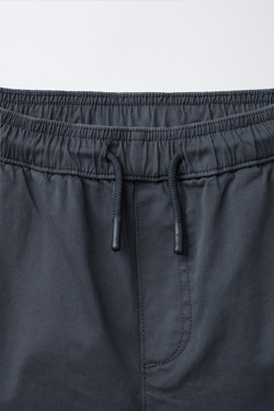 ZARA ПРЯМЫЕ БРЮКИ С НАШИВКОЙ, СИНИЙ