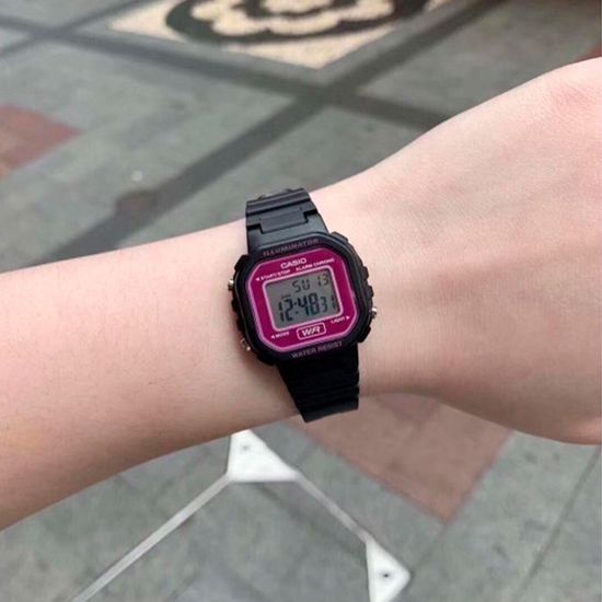 Наручные часы Casio Collection LA20WH-4ADF