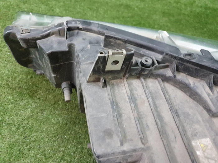 Фара правая BMW 3er F30 F31 (2011-2016) ксенон