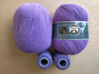 Темная сирень , арт. 45, пух норки синяя этикетка