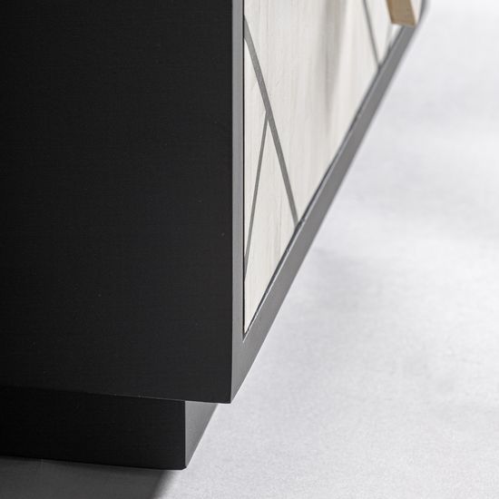 Тумбочка CHARMES