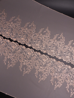 Вышивка на сетке пудрово-бежевая с люрексом неэластичная ширина 22 см ОТРЕЗЫ