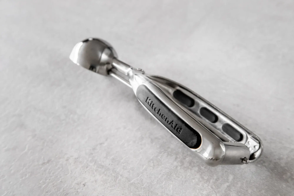 KitchenAid Ложка для мороженого и торта UNIVERSAL