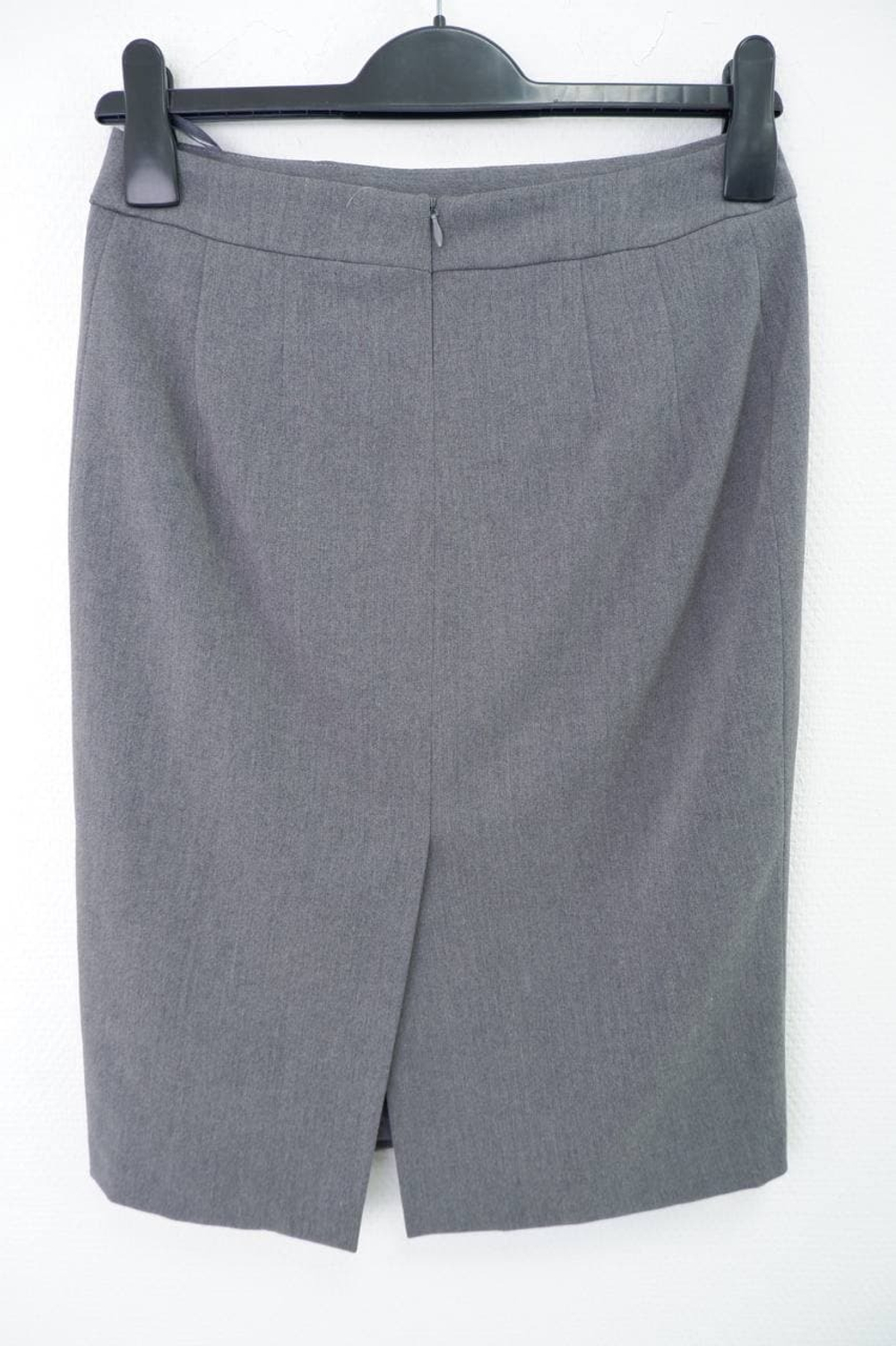 Юбка Magda классическая 42 размер, новая