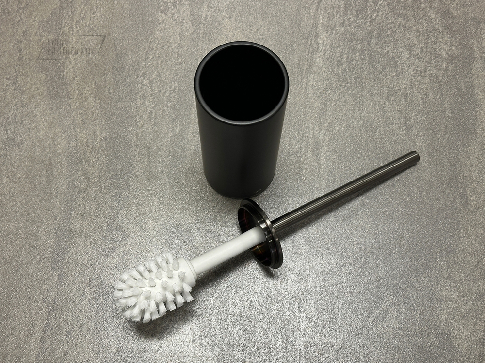 Ёршик Gessi 316, напольный, цвет Black Metal Brushed PVD
