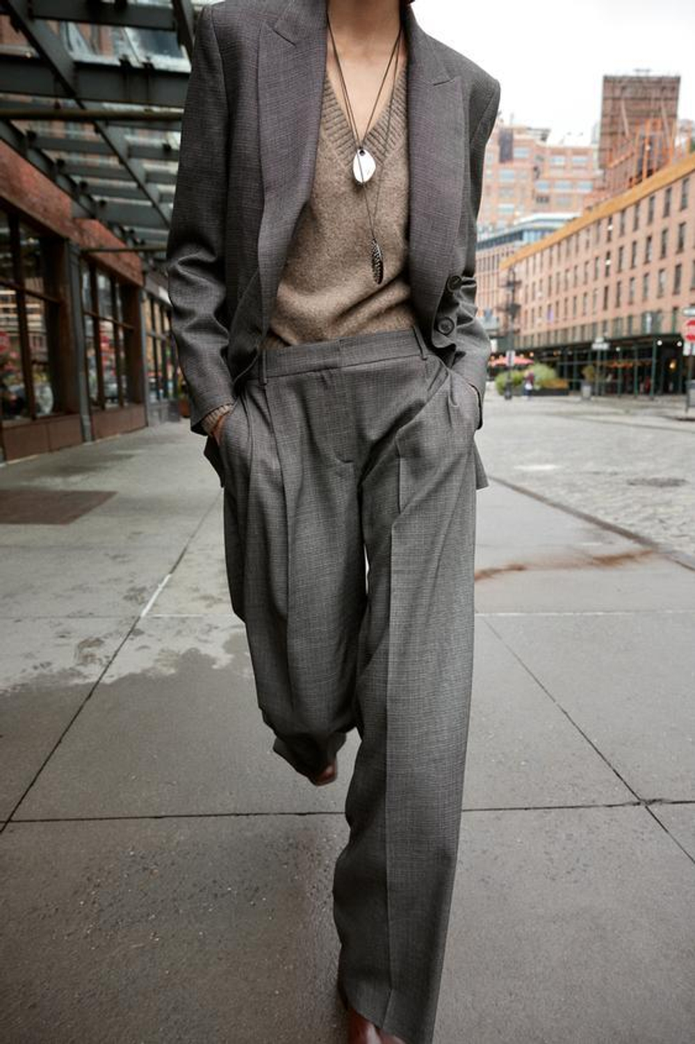 ZARA ШИРОКИЕ БРЮКИ С ЗАЩИПАМИ, ЧЕРНЫЙ/ЭКРЮ