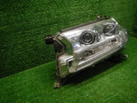 Фара левая Toyota Land Cruiser 200 (2015-2021) LED