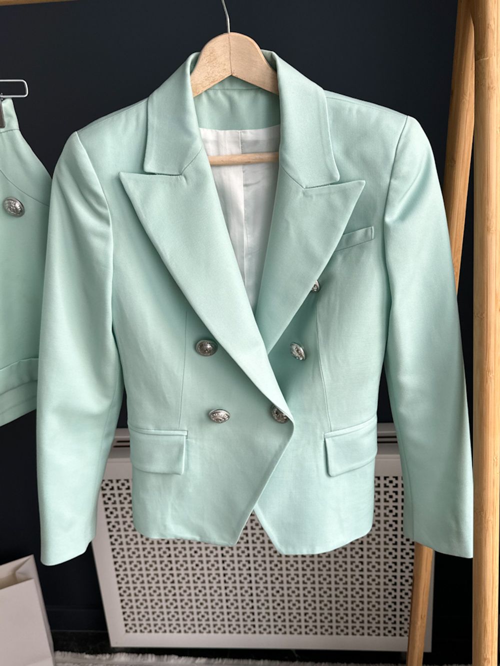 Новый шерстяной костюм Simonetta & Balman, 152