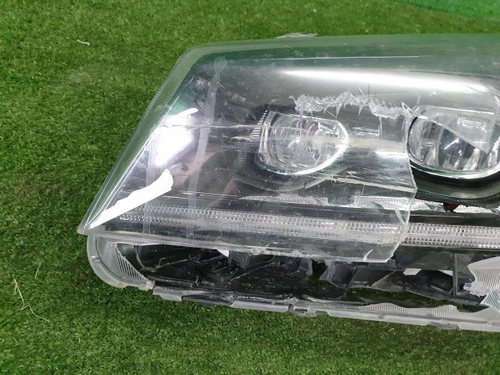 Битая Фара левая Kia Sorento 3 UM Prime (2017-2020) LED