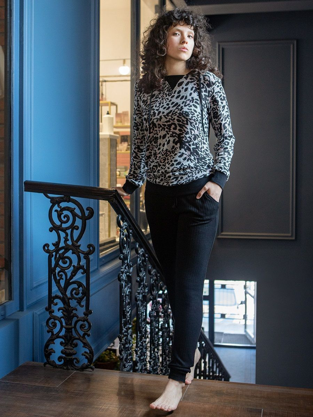 Домашние брюки из вискозной ткани в рубчик (Размер: M) (Цвет: черный)