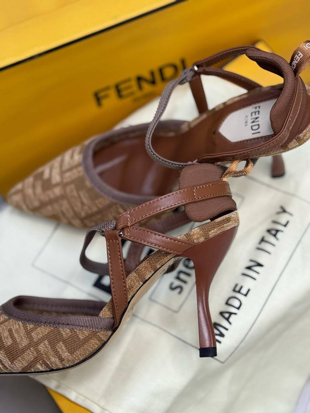 Туфли Fendi