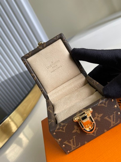 Louis Vuitton Ecrin Declaration