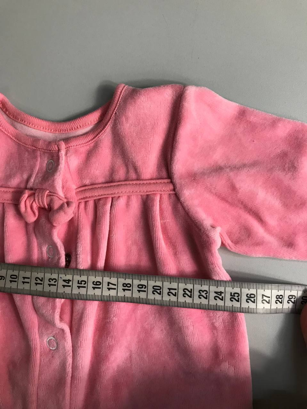 Кофта для маленькой принцессы полностью на кнопочках, чтобы было удобно, на 0-2 месяца