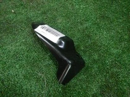 Кронштейн бампера правый Audi Q7 4L (2009-2015)