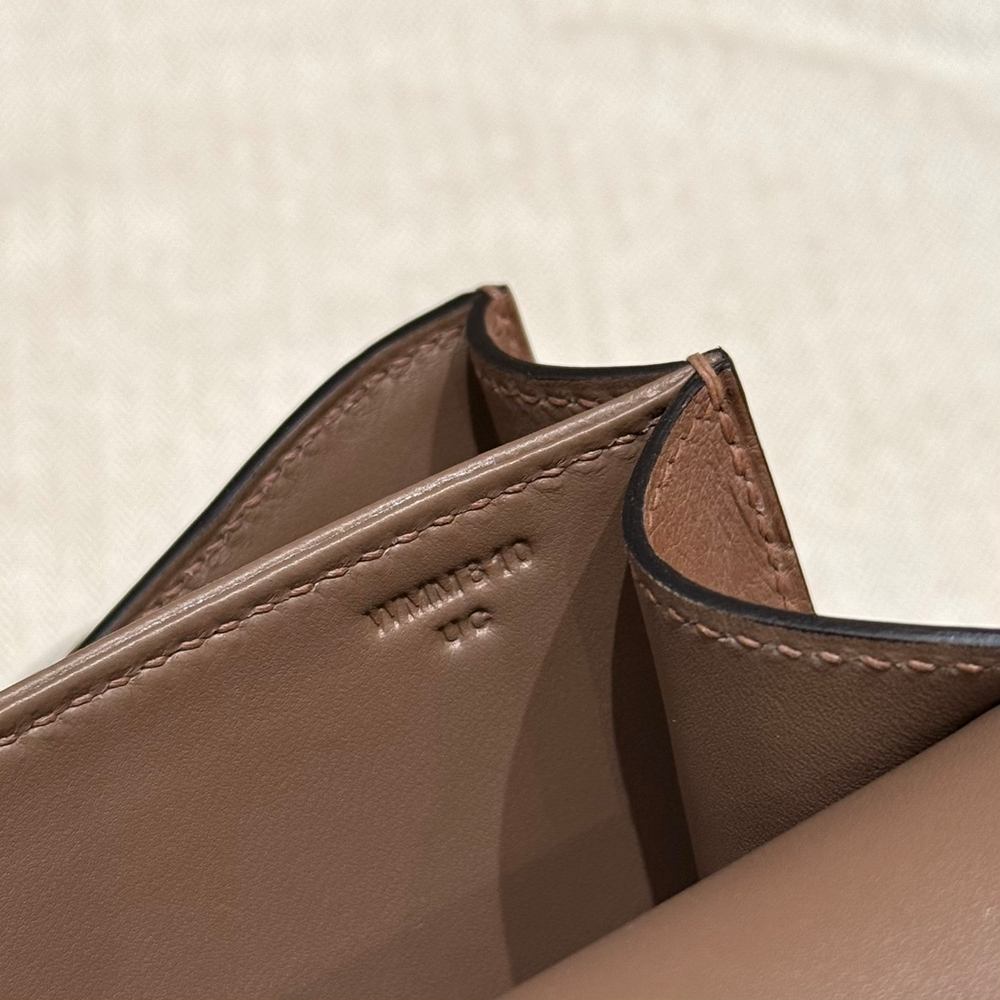 Hermes Constance 18